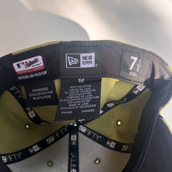 New Era San Francisco Giants Camo Hat with Gold Logo NWT - Picture 6 of 6